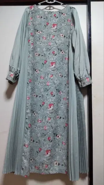 오샤레 워커 somari 꽃무늬 긴팔 플리츠 원피스