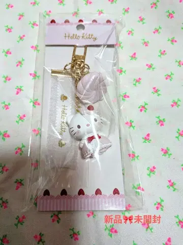 산리오 딸기 휘핑 케이크 키링 헬로키티