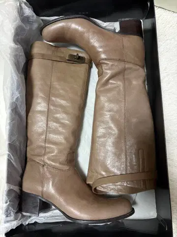 브라운 가죽 롱 부츠