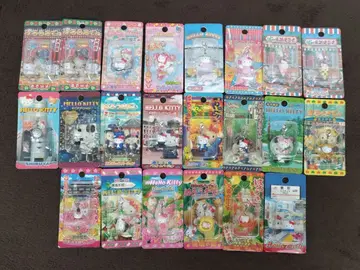 헬로키티 도쿄 한정판 지퍼 스트랩 22종 세트