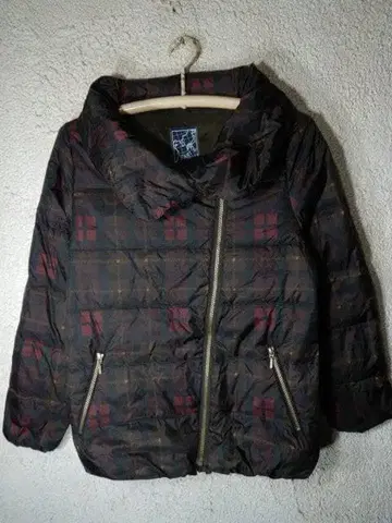 o8351 파트 2 체크 디자인 다운 자켓