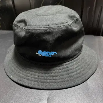 AVIREX NEWERA 콜라보 버킷 햇