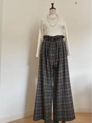 [ BACCA ] 체크 무늬 턱 와이드 울 팬츠 일본제 투모로우랜드