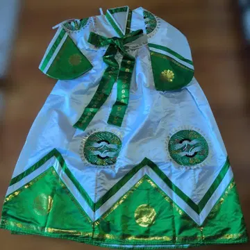 치마저고리 화이트와 그린