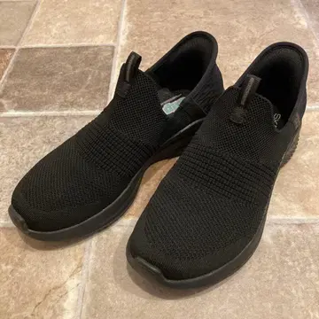 스케쳐스 슬립인즈 블랙 24cm