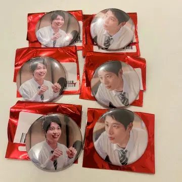 수학여행에서 사이 안 좋은 그룹에 들어갔습니다 팝업 캔뱃지 핫타