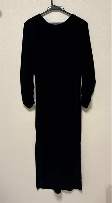 zara 벨로아 원피스