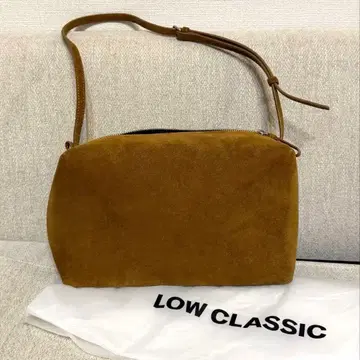 LOW CLASSIC 스웨이드 숄더백 브라운