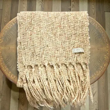 프린지 장식 머플러 울과 알파카 혼방 베이지