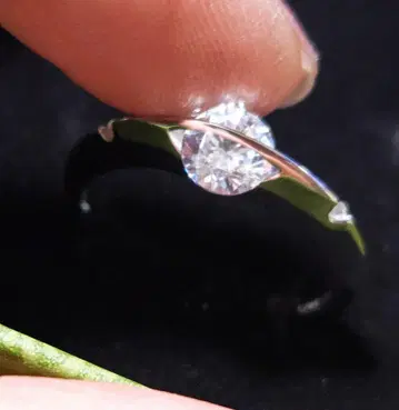 커스터마이즈 모어 더 나이트 반지