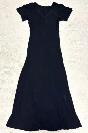 DK 블랙 롱 드레스