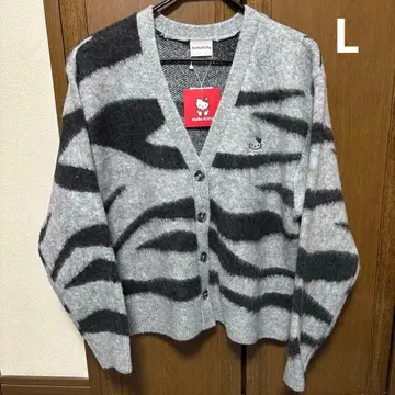 [새상품] 헬로키티 제브라 패턴 가디건 L 사이즈