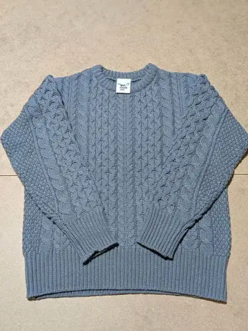 [ 사용 횟수 2회 ] 새상품급 그레이 케이블 짜임 긴팔 니트