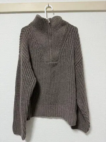 [ CLEL ] 볼륨 멜란지 하프 지퍼 니트