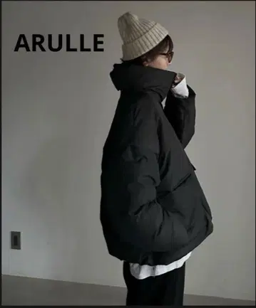 ARULLE. 심리스 포켓 다운 자켓