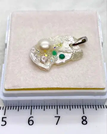 대형 개양귀비 펄 에메랄드 담수 진주 펜던트 탑