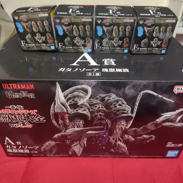 울트라맨 제일복권 A상 가타노조아, F상 괴수두감 4
