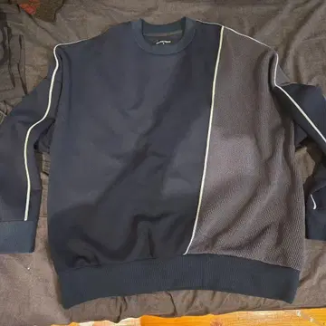 바이컬러 종이상자 풀오버 NAVY