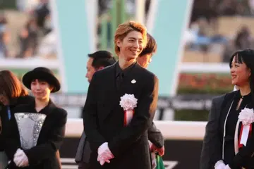 타카스기 마히로 씨 사진 L 사이즈 2장 세트