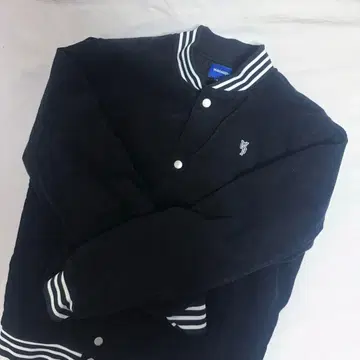 코듀로이 소재 바시티 자켓