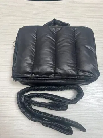 카란 블랙 마더백 마그넷