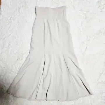 머큐리 듀오 허리 리브 절개 머메이드 스커트 아이보리