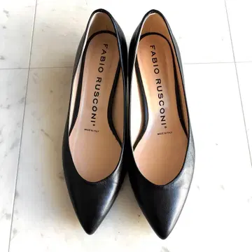 [ 새상품급 ] 파비오 스코르니 스틸레토 펌프스 가죽 블랙