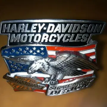 Harley-Davidson 메탈 버클이 매우 멋있습니다.