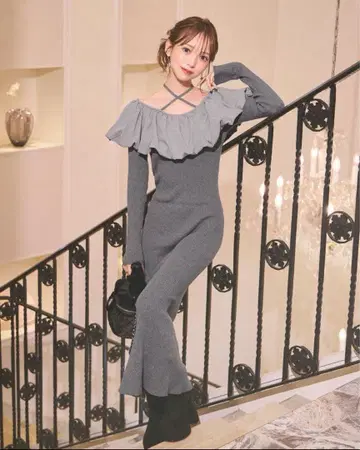 미셸 마카롱 프릴 니트 원피스