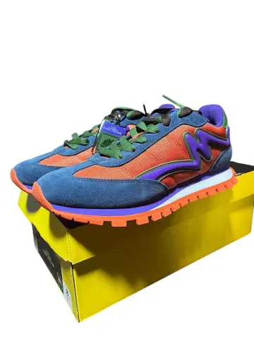 미사용 새상품 MARC JACOBS 마크제이콥스 스니커즈 사이즈 38