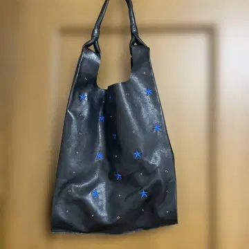 atneK/아토넥 가죽 숄더백 블랙 파란 별 자수