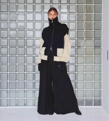 택 포함 새상품 seyto 투톤 컷 아웃 스위칭 드라이버 니트