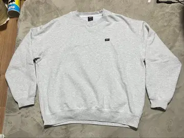 HUF 그레이 XL 크루넥 맨투맨