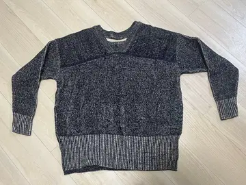 CLANE 네이비 화이트 스웨터