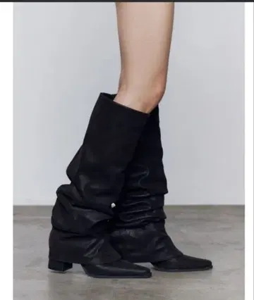 EMODA 포인티드 커버 부츠