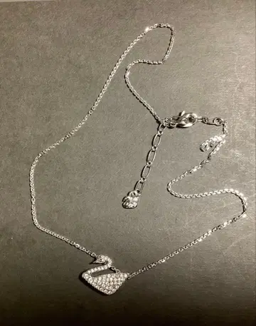 SWAROVSKI 목걸이