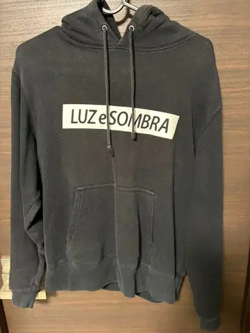LUZ e SOMBRA 후드티 S 사이즈 루스 인 손브라