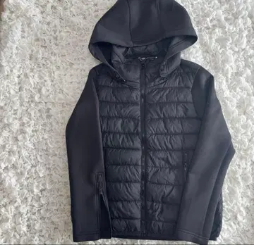 ZARA 후드 부착 블랙 다운 자켓 S 사이즈
