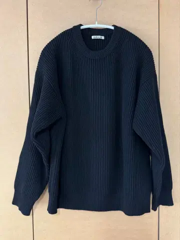 AURALEE 블랙 리브 스웨터 긴팔