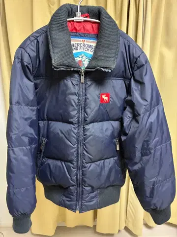 Abercrombie & Fitch 네이비 다운 자켓