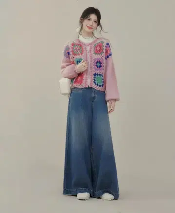 여성용 멋쟁이 니트 겨울 데이트 모임에 최적 아이템