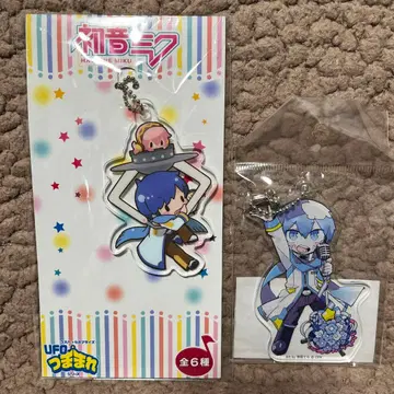 보컬로이드 KAITO 아크링 키링