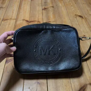 Michael Kors 블랙 가죽 숄더백