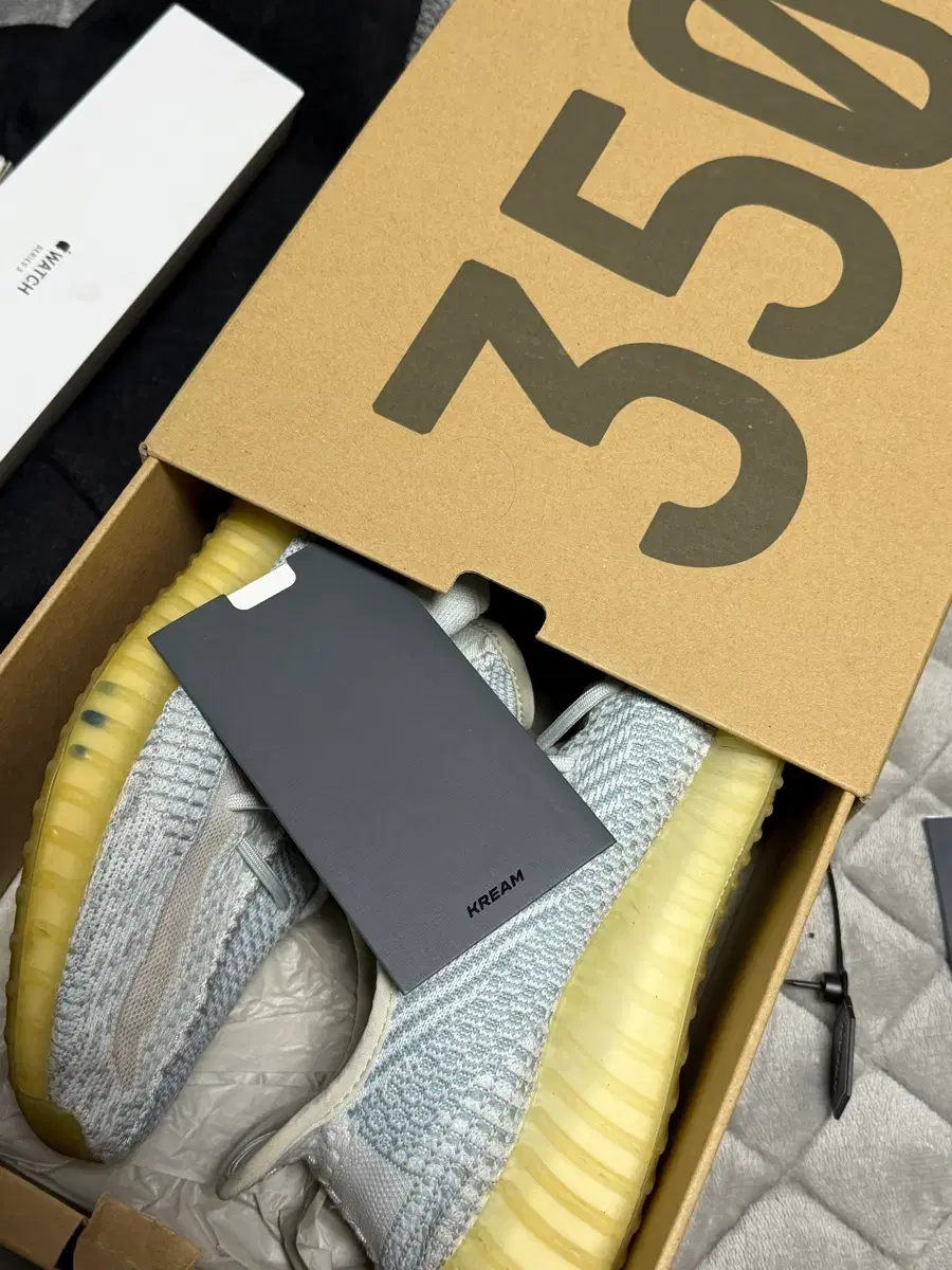 Adidas Yeezy Boost Cloud White 280