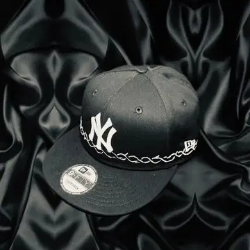 스와로브스키 사용 블랙 캡 9FIFTY
