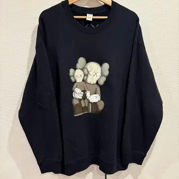 유니클로 카우스 블랙 XXL 맨투맨