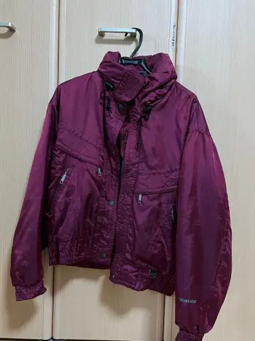 버건디 나일론 자켓 shury