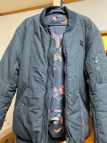 Vans 블랙 봄버 자켓 리버서블