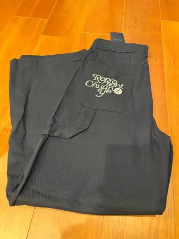 네이비 카고 팬츠 자수 로고 포함