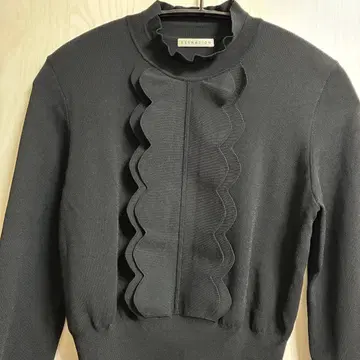 [ ESTNATION ] 블랙 프릴 상의